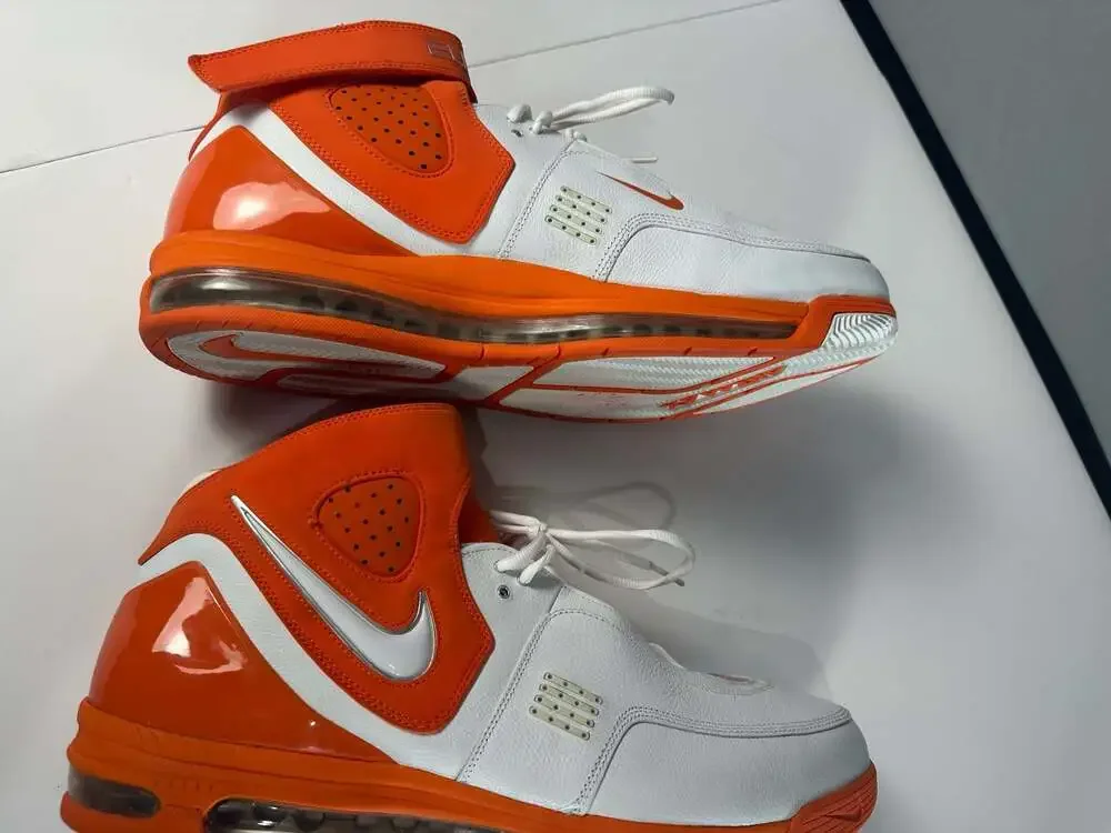 2006 Nike Air Max Elite TB White Team Orange Size 18 Unworn Deadstock 314185-911